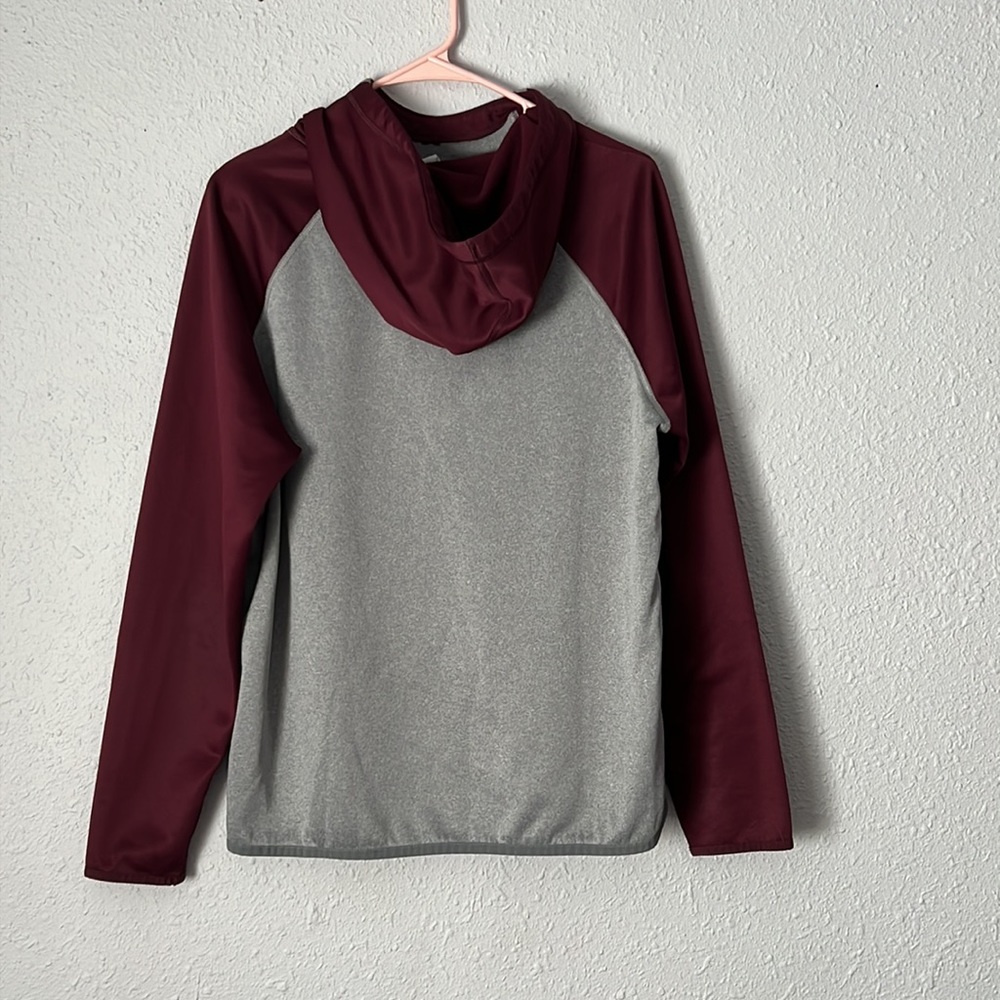 Sweatshirt - Picture 2 of 6